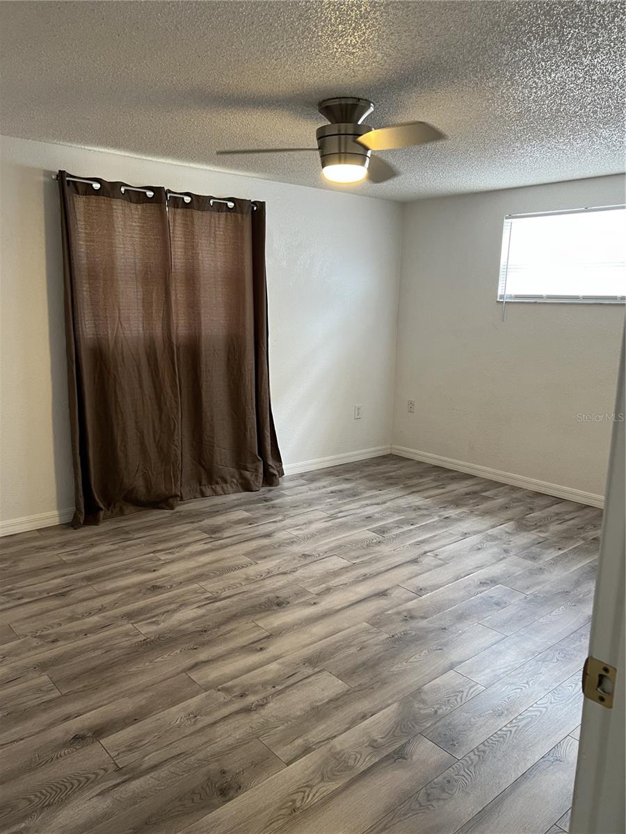 4813 DOGWOOD ST — photo 15