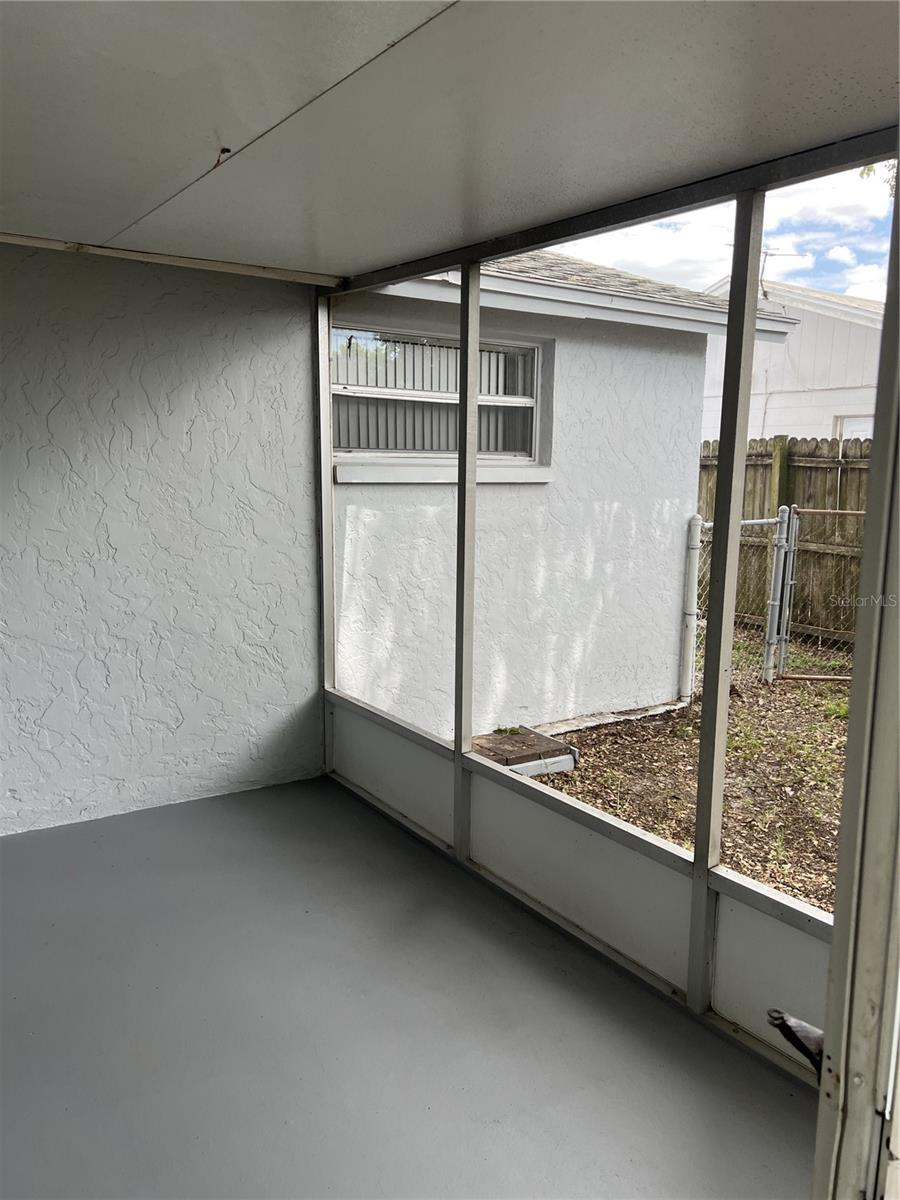 4813 DOGWOOD ST — photo 40