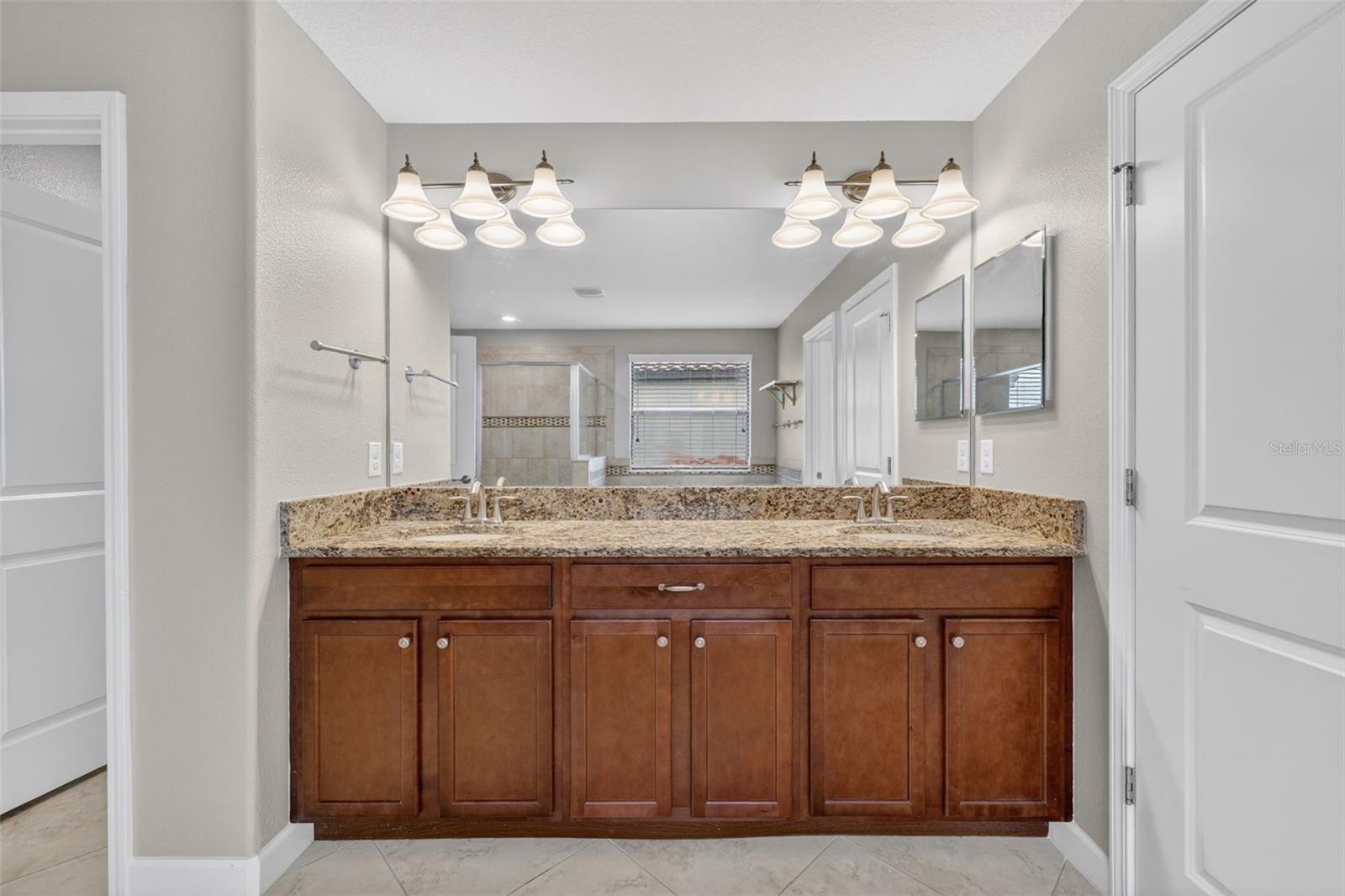 11911 SAND MYRTLE RD — photo 52