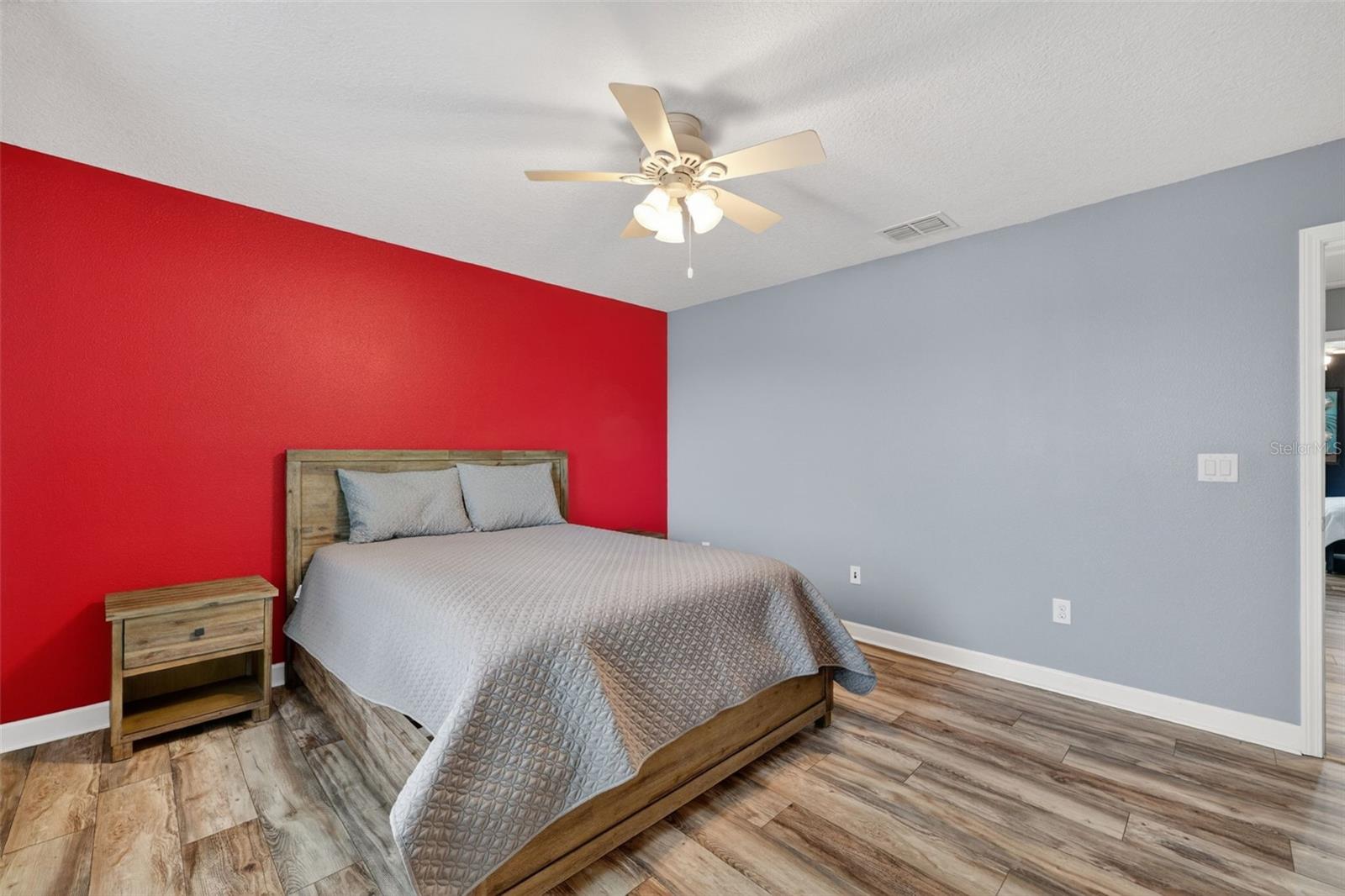 11911 SAND MYRTLE RD — photo 58