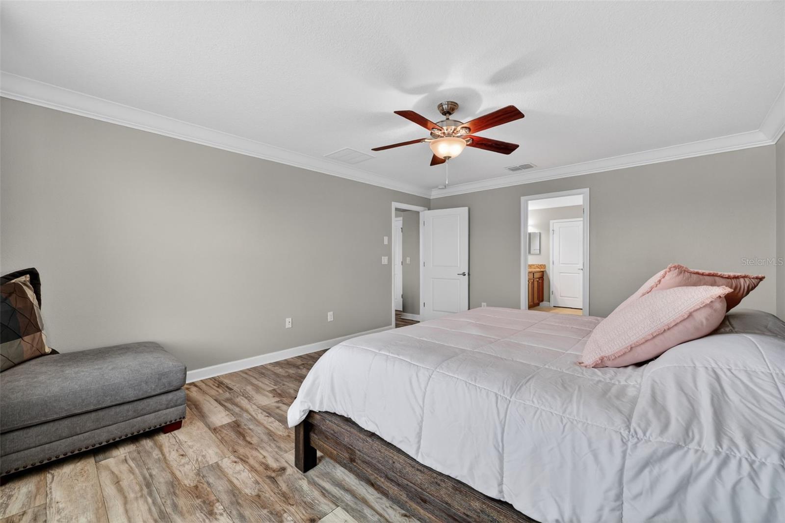 11911 SAND MYRTLE RD — photo 49
