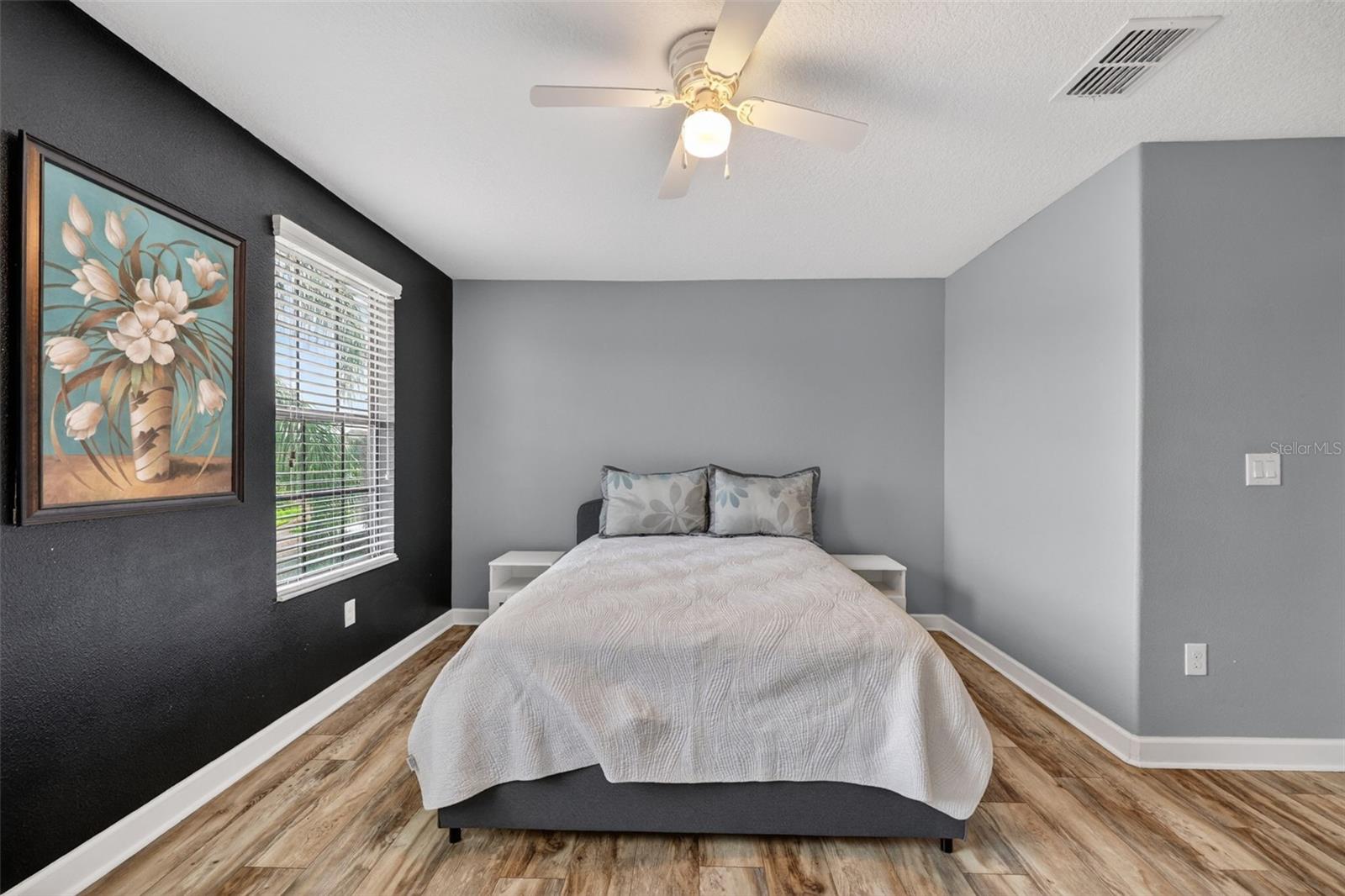 11911 SAND MYRTLE RD — photo 54