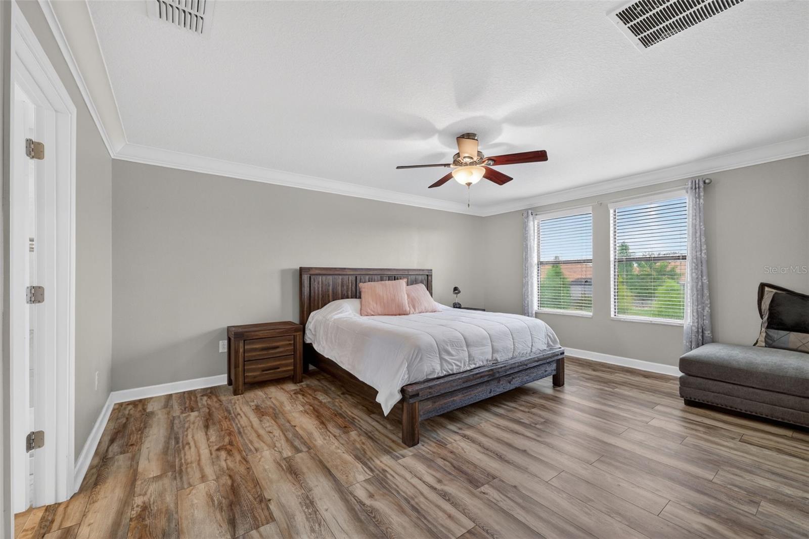 11911 SAND MYRTLE RD — photo 21