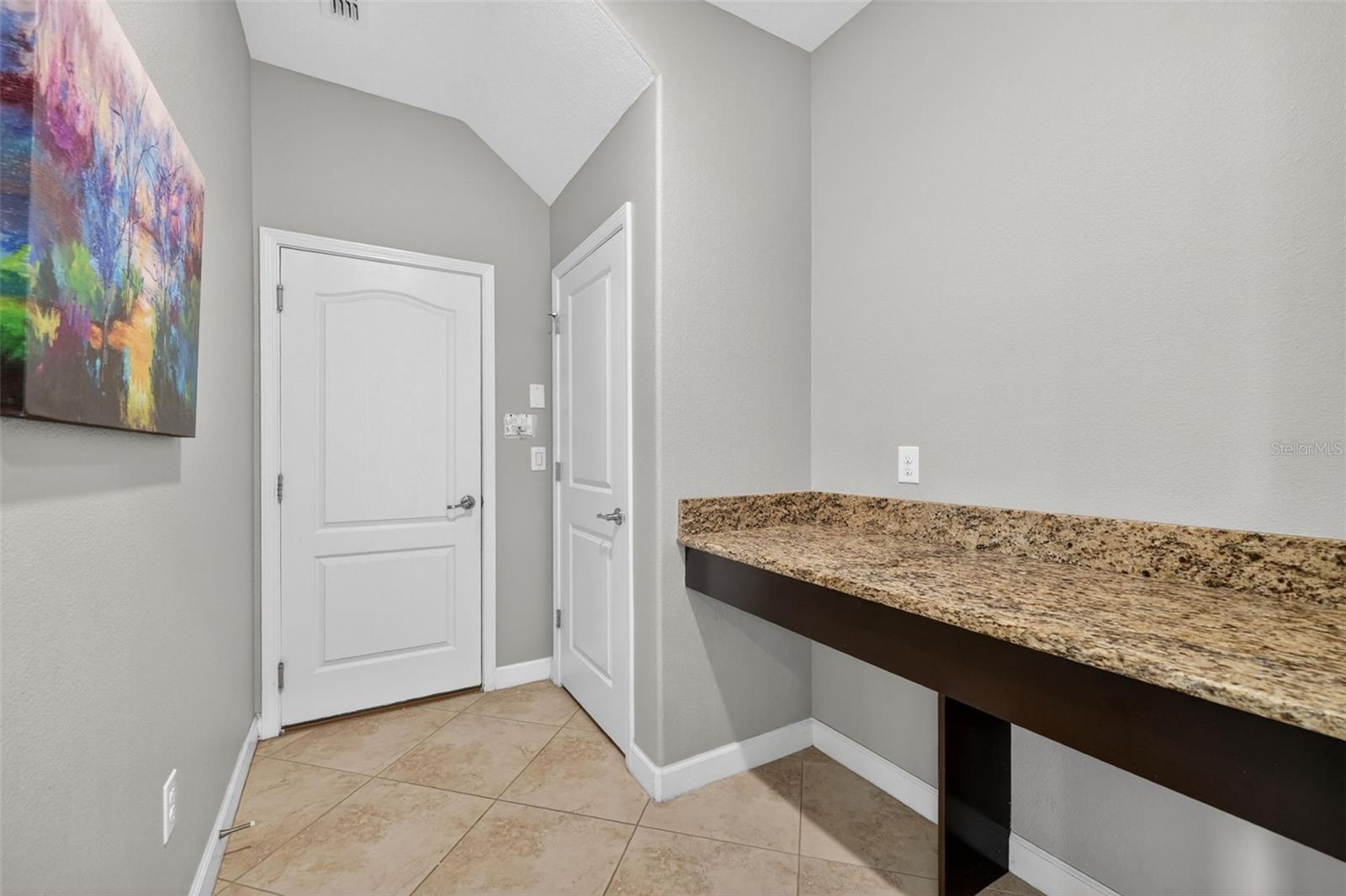 11911 SAND MYRTLE RD — photo 16