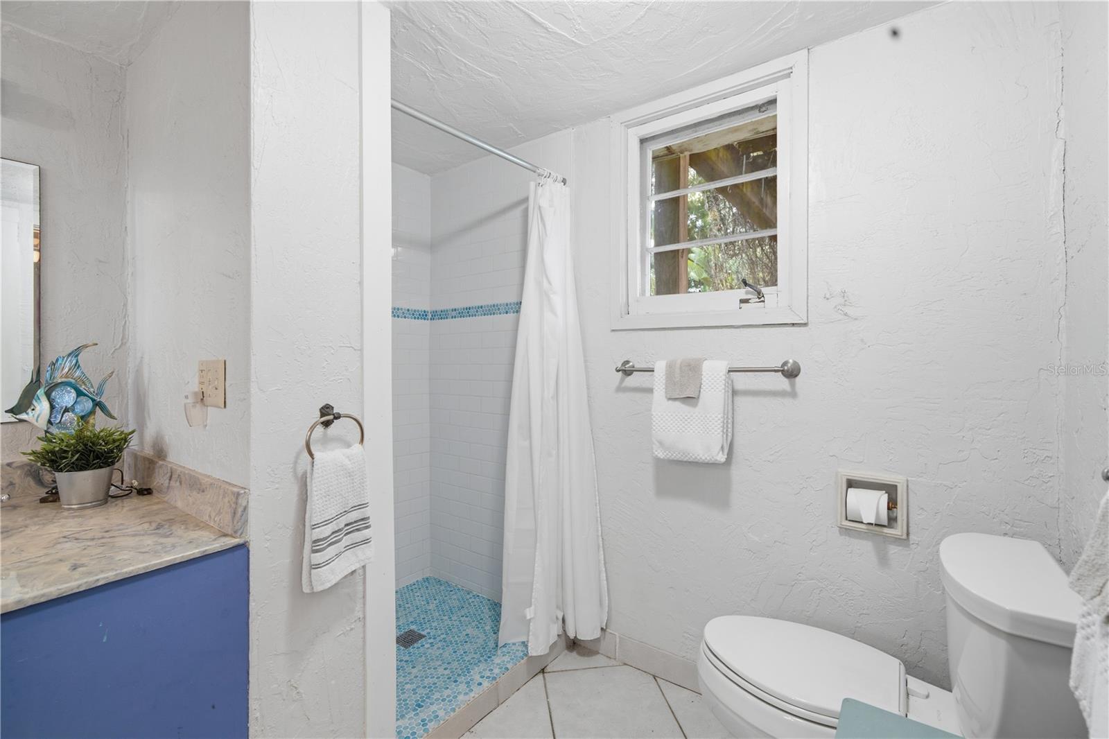 411 W 48TH ST — photo 18