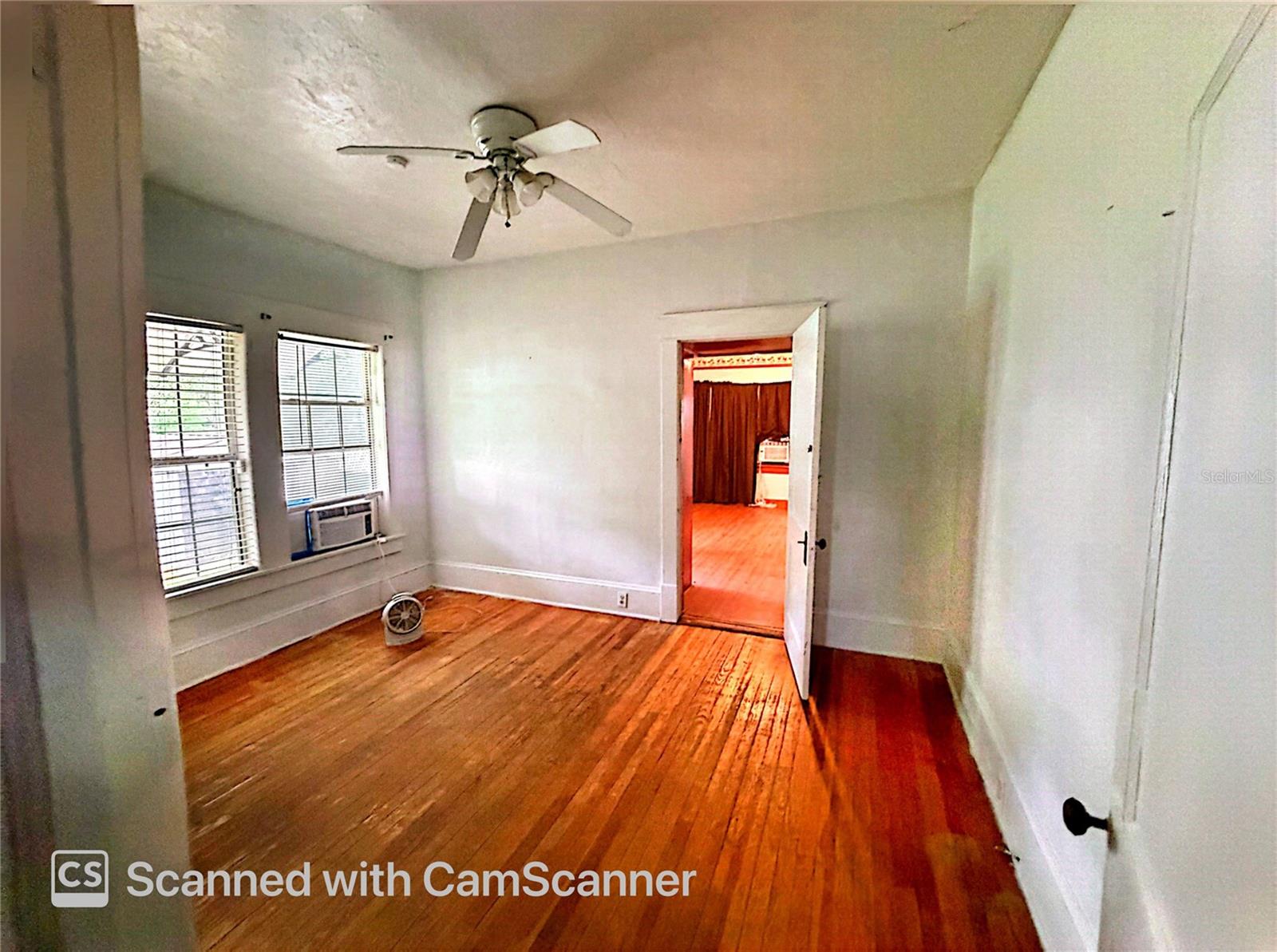 118 W DREW ST — photo 33