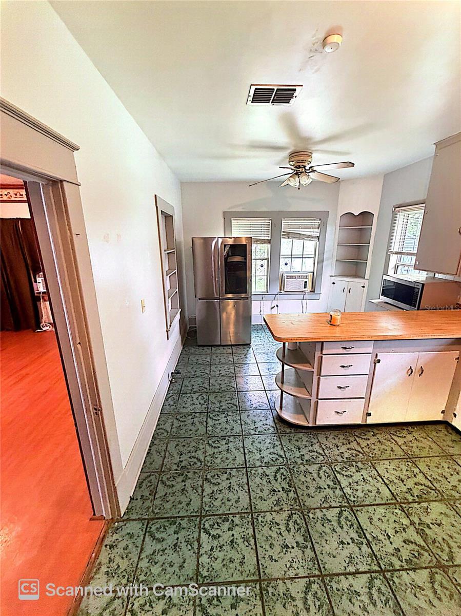 118 W DREW ST — photo 19