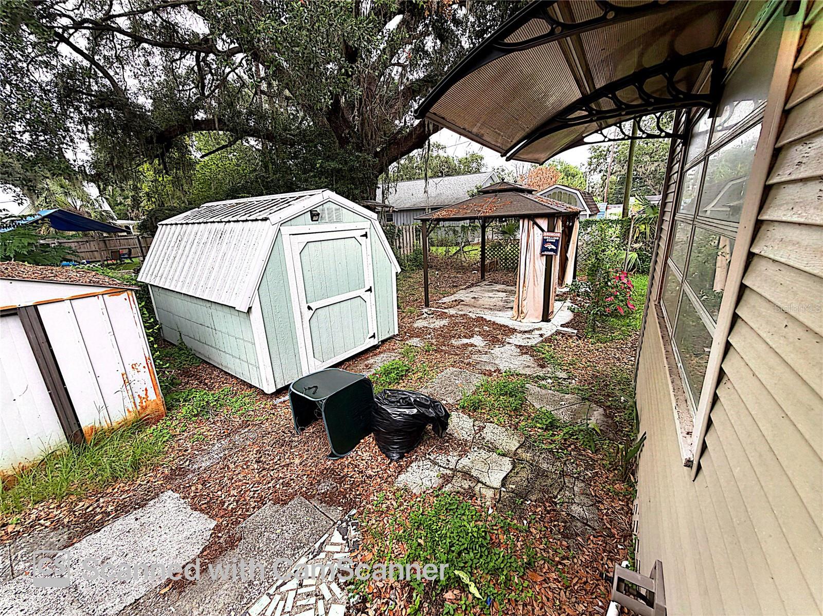 118 W DREW ST — photo 42