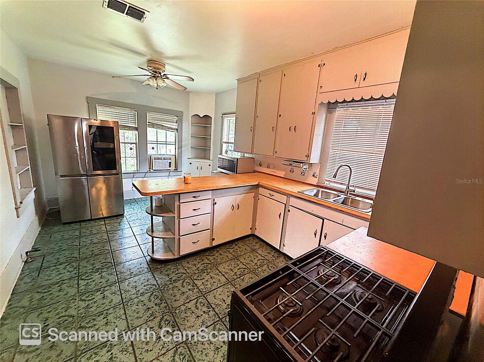 118 W DREW ST — photo 18