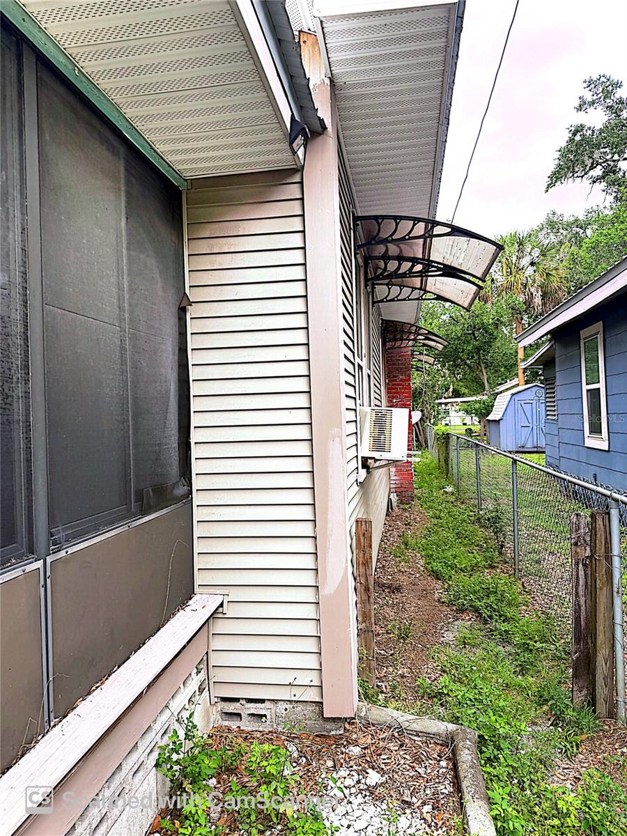 118 W DREW ST — photo 47