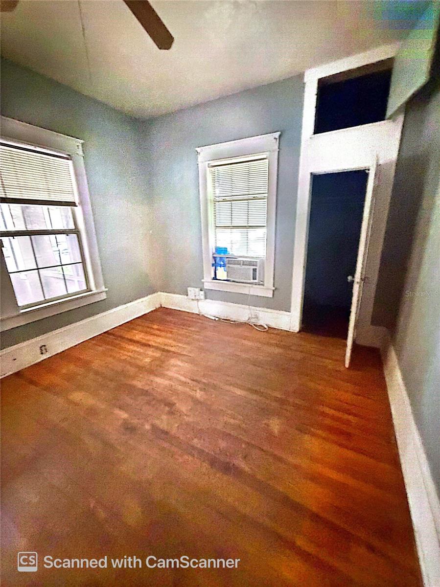 118 W DREW ST — photo 39