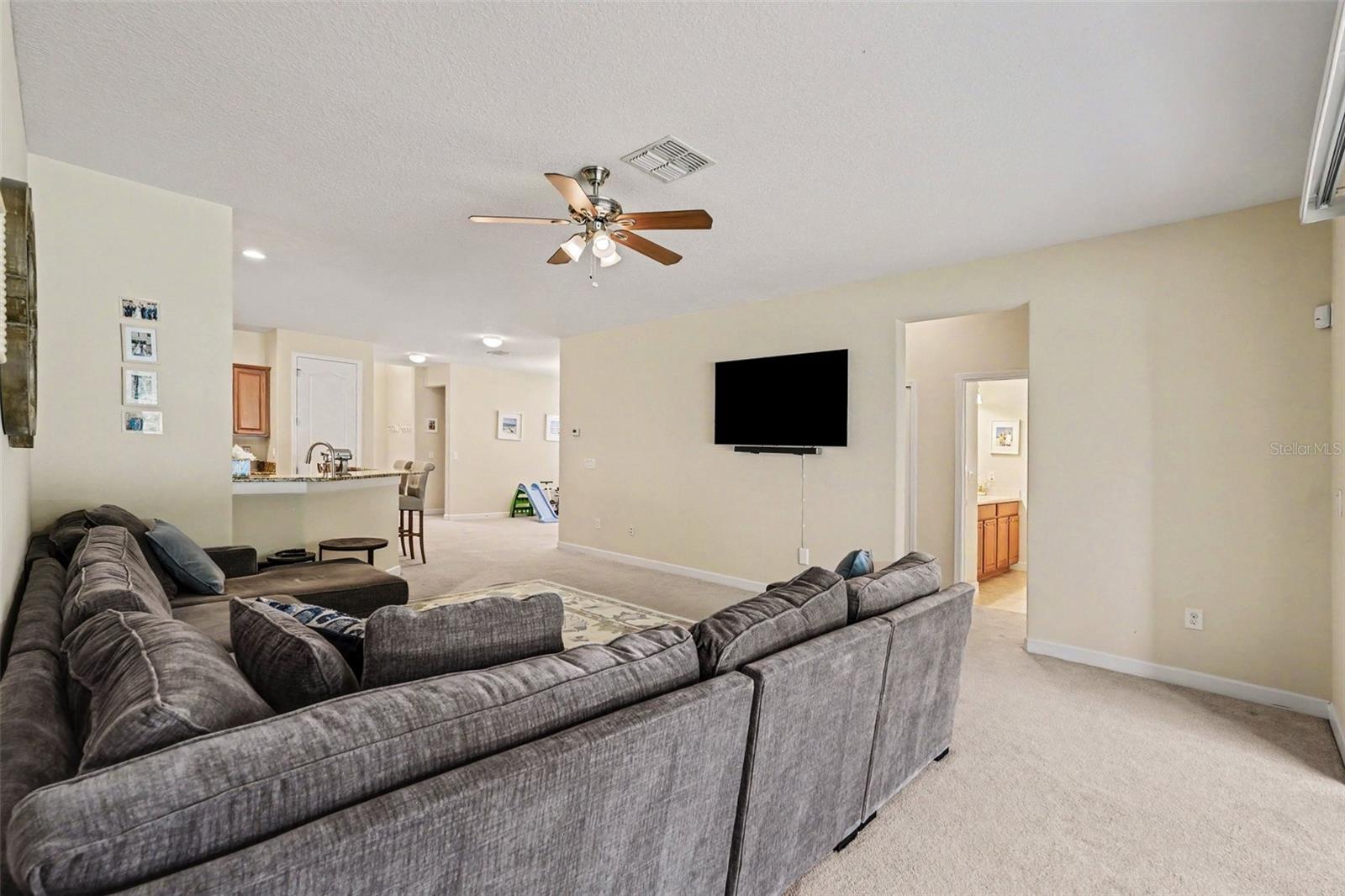 20057 OAKFLOWER AVE — photo 11