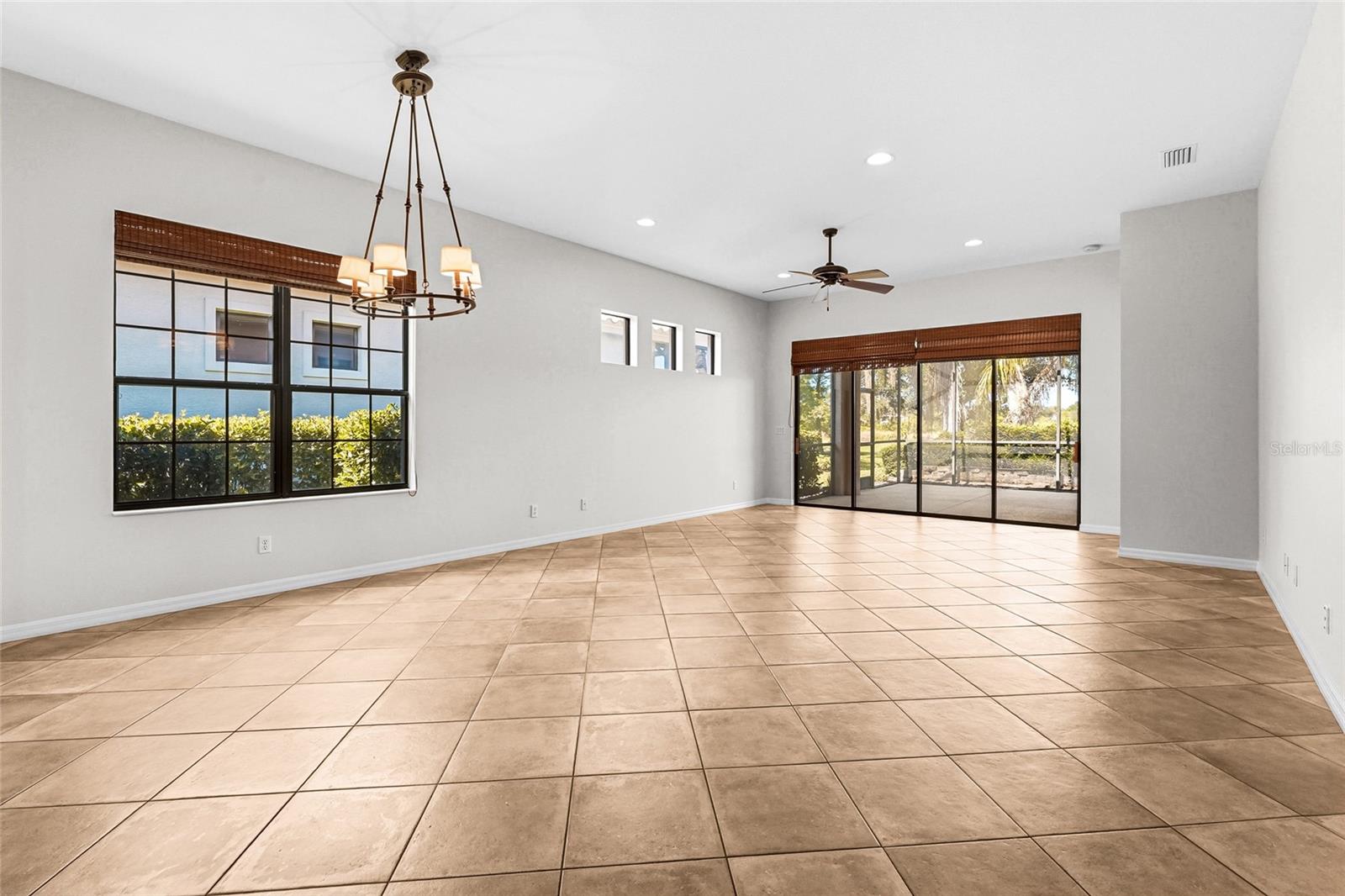 7216 PRESIDIO GLN — photo 15