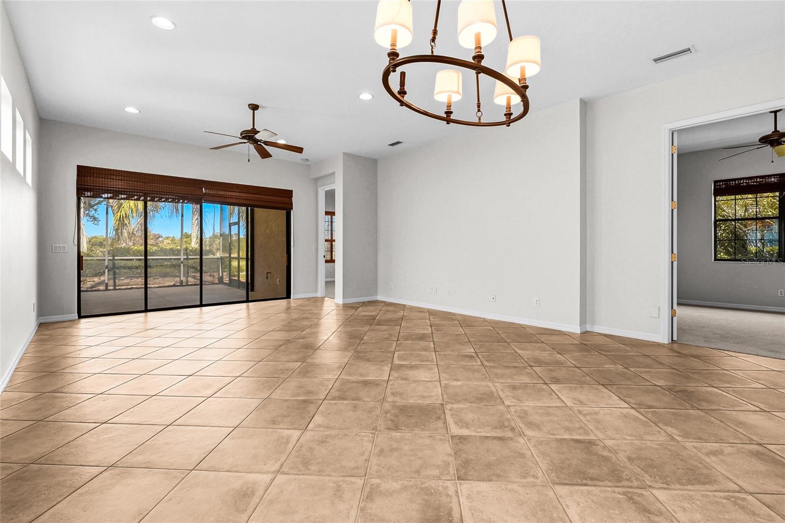 7216 PRESIDIO GLN — photo 16