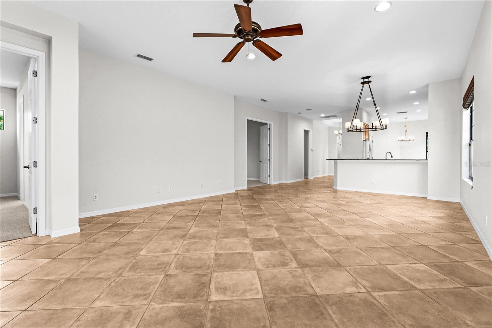 7216 PRESIDIO GLN — photo 17