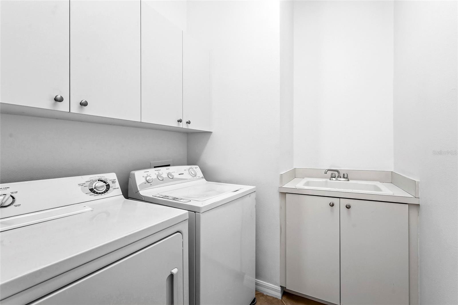 7216 PRESIDIO GLN — photo 37