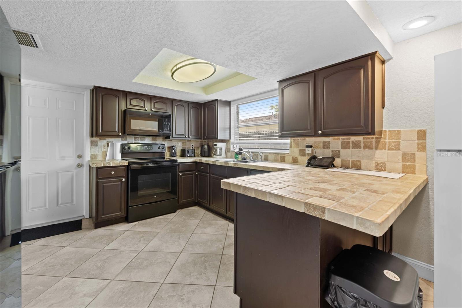 9131 HUNT CLUB LN — photo 19