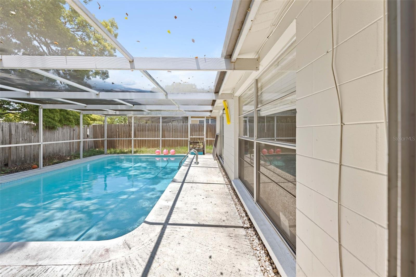 9131 HUNT CLUB LN — photo 43