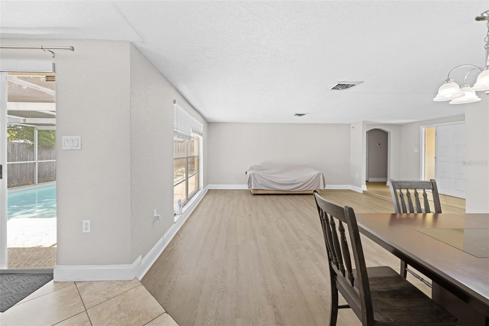 9131 HUNT CLUB LN — photo 12