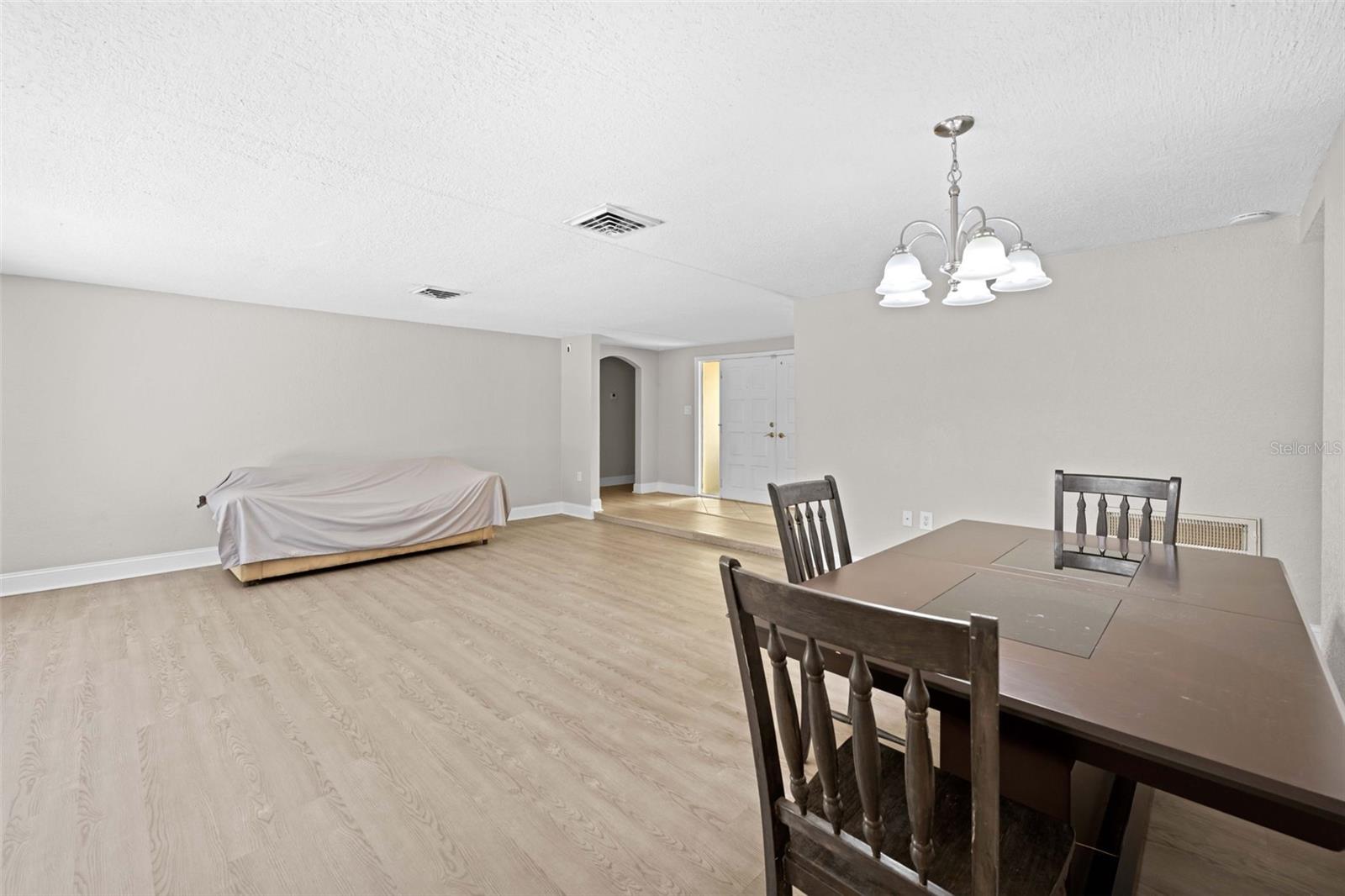 9131 HUNT CLUB LN — photo 14