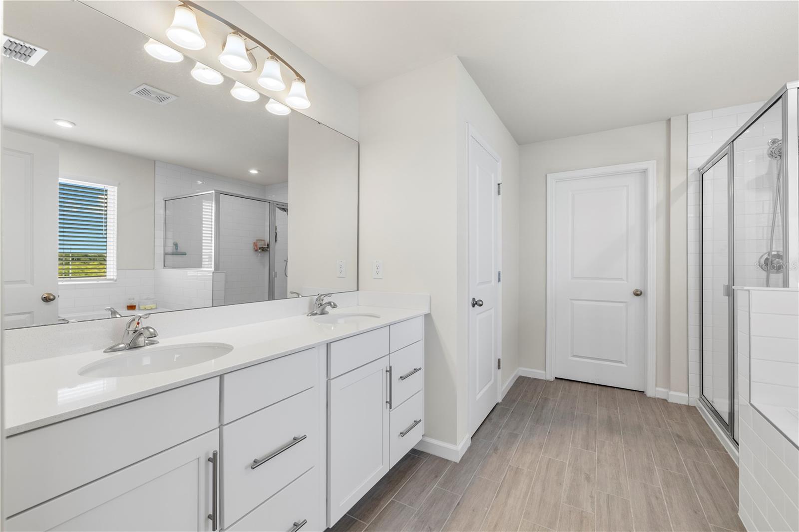7878 GREENWAY AVE — photo 35