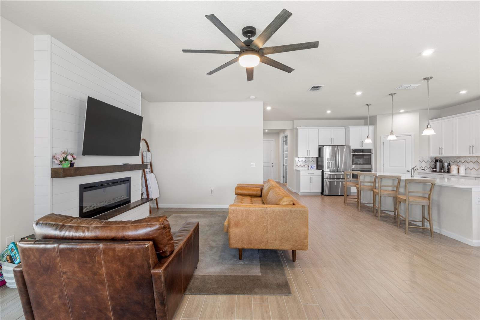 7878 GREENWAY AVE — photo 19