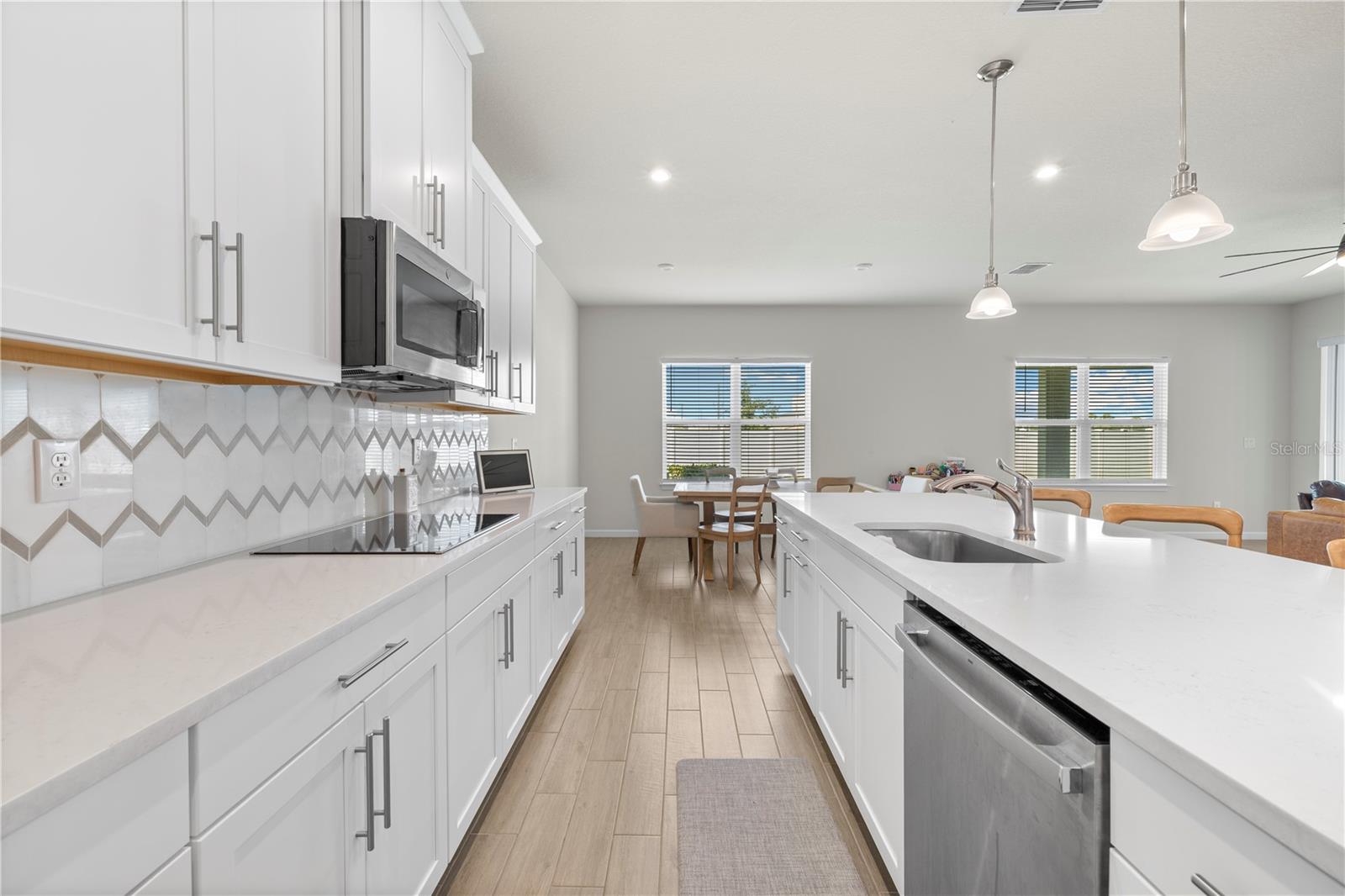 7878 GREENWAY AVE — photo 15