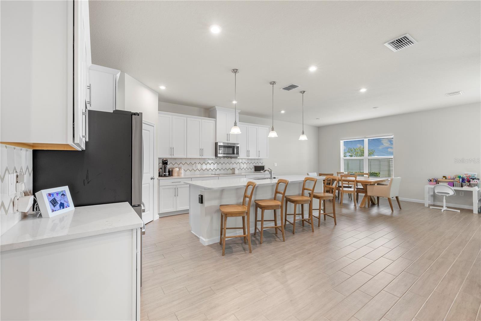 7878 GREENWAY AVE — photo 11