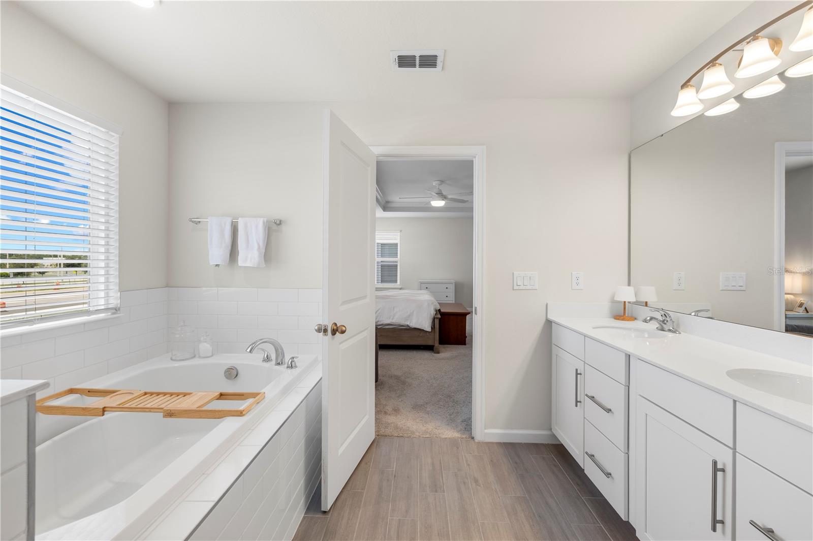 7878 GREENWAY AVE — photo 38