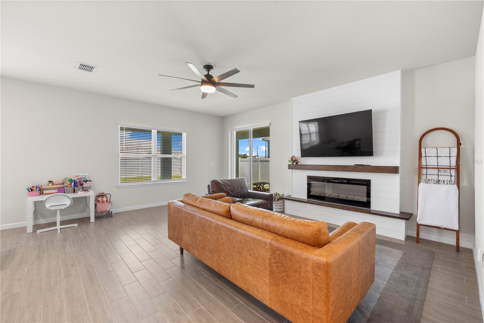7878 GREENWAY AVE — photo 20