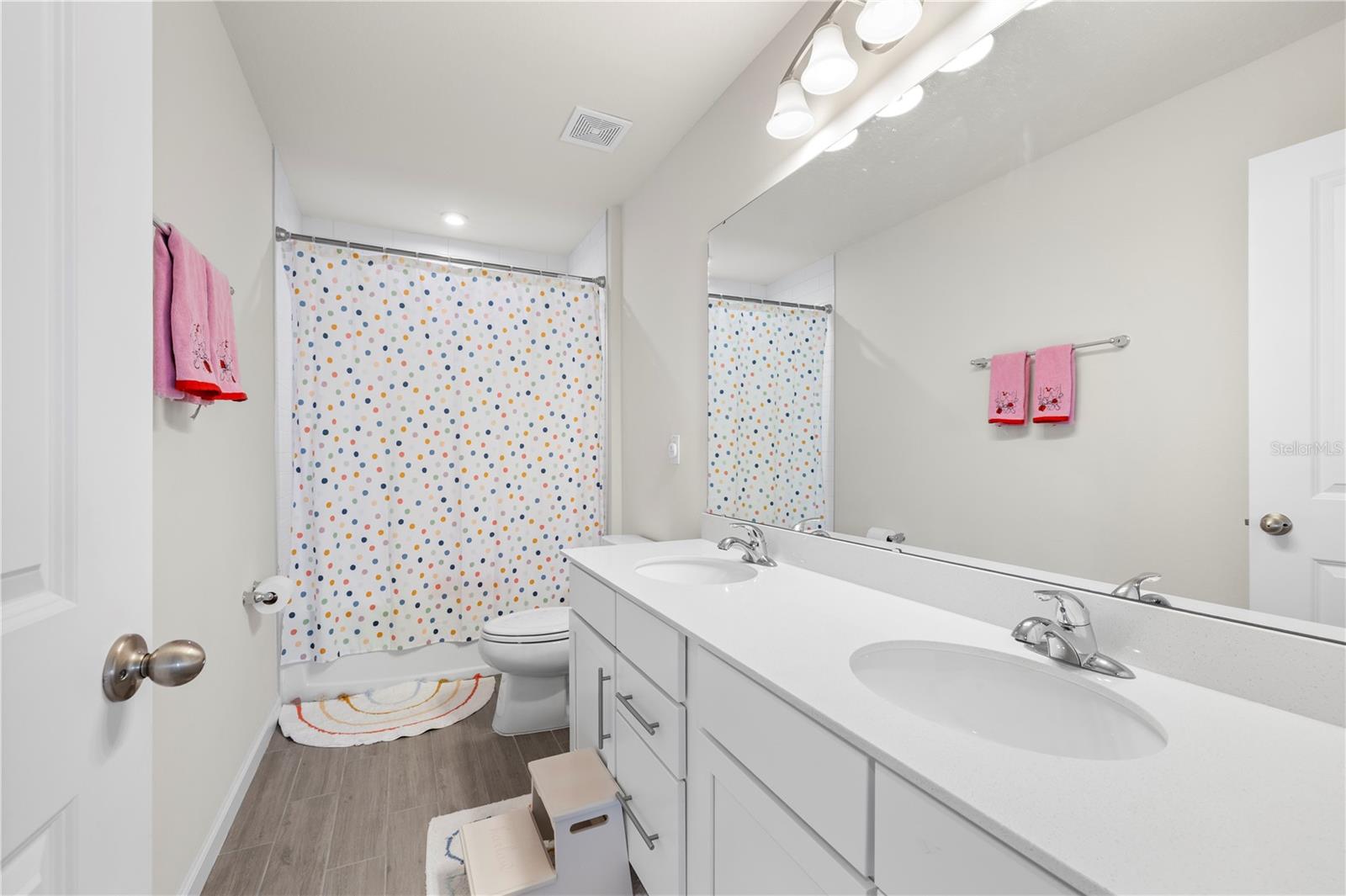 7878 GREENWAY AVE — photo 41