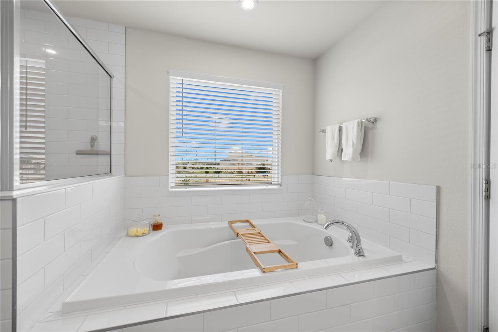 7878 GREENWAY AVE — photo 37