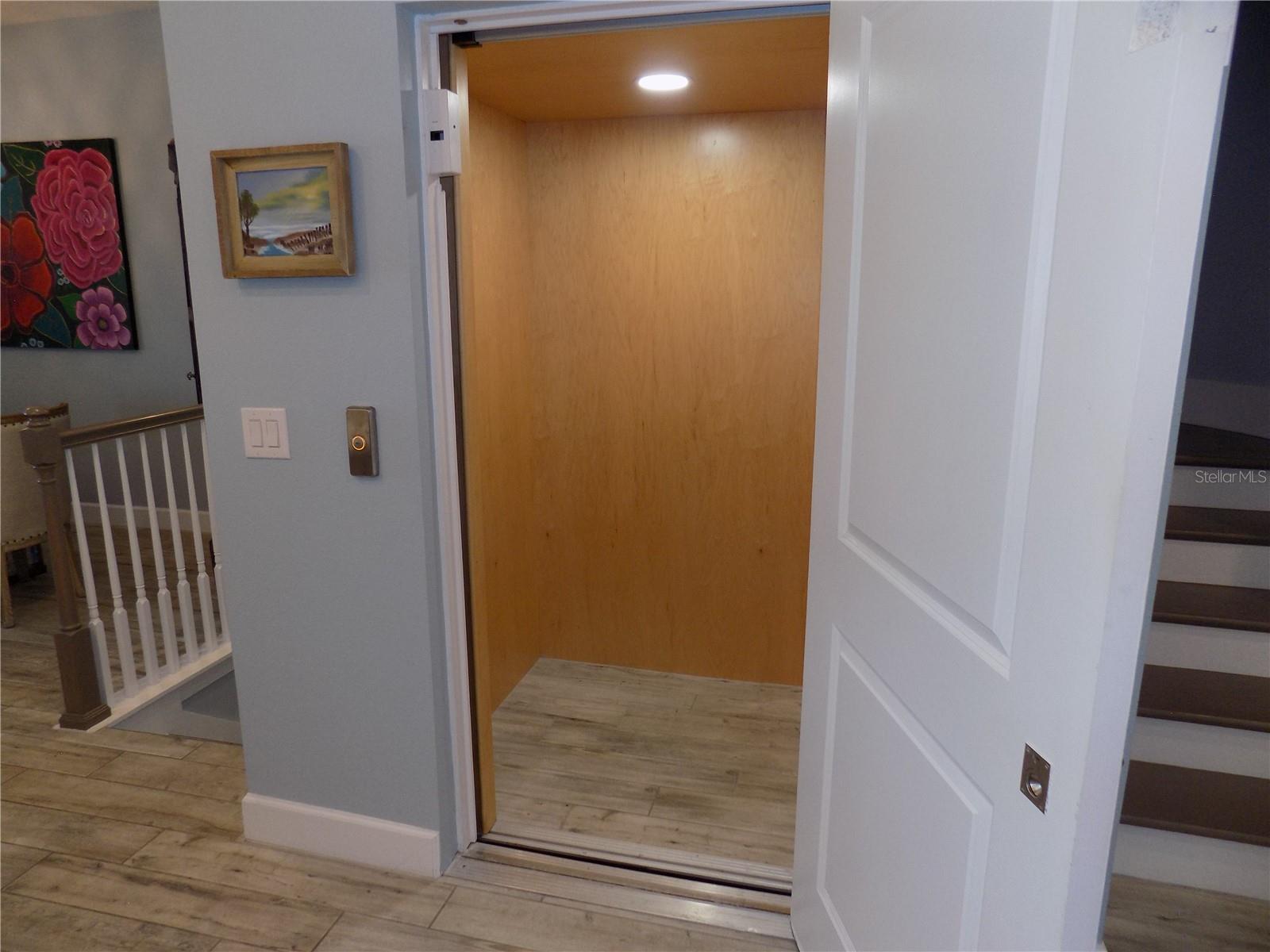 2511 CORAL CT — photo 7