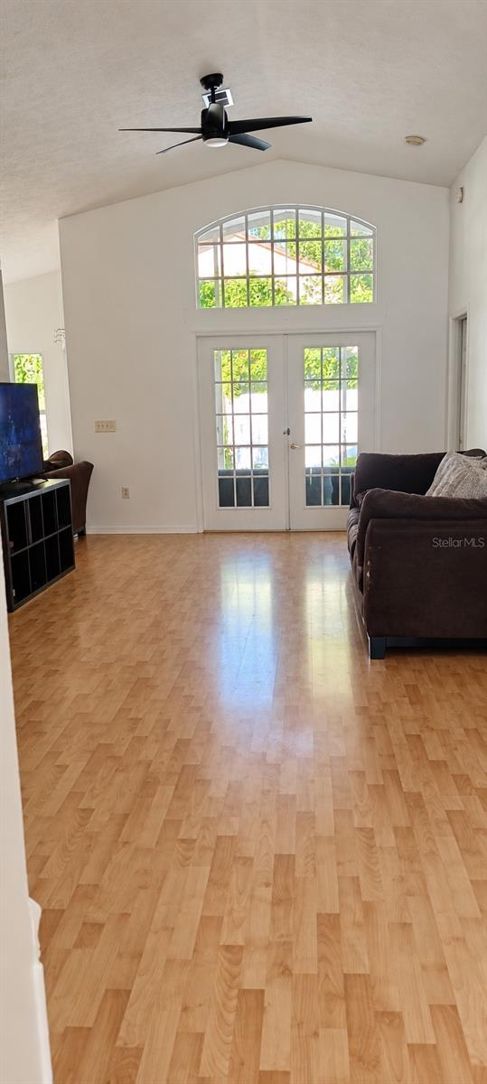 10903 NEW BRIGHTON COURT — photo 4