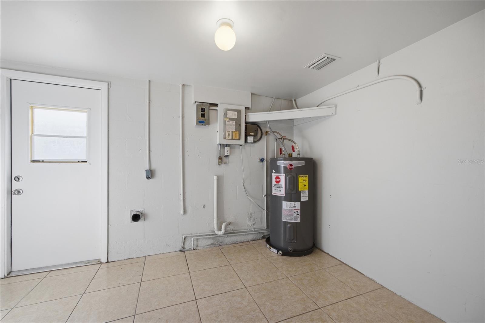 3029 HUNTINGTON RD — photo 22