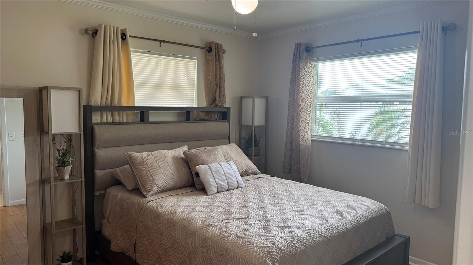 9652 COMMODORE DR — photo 9