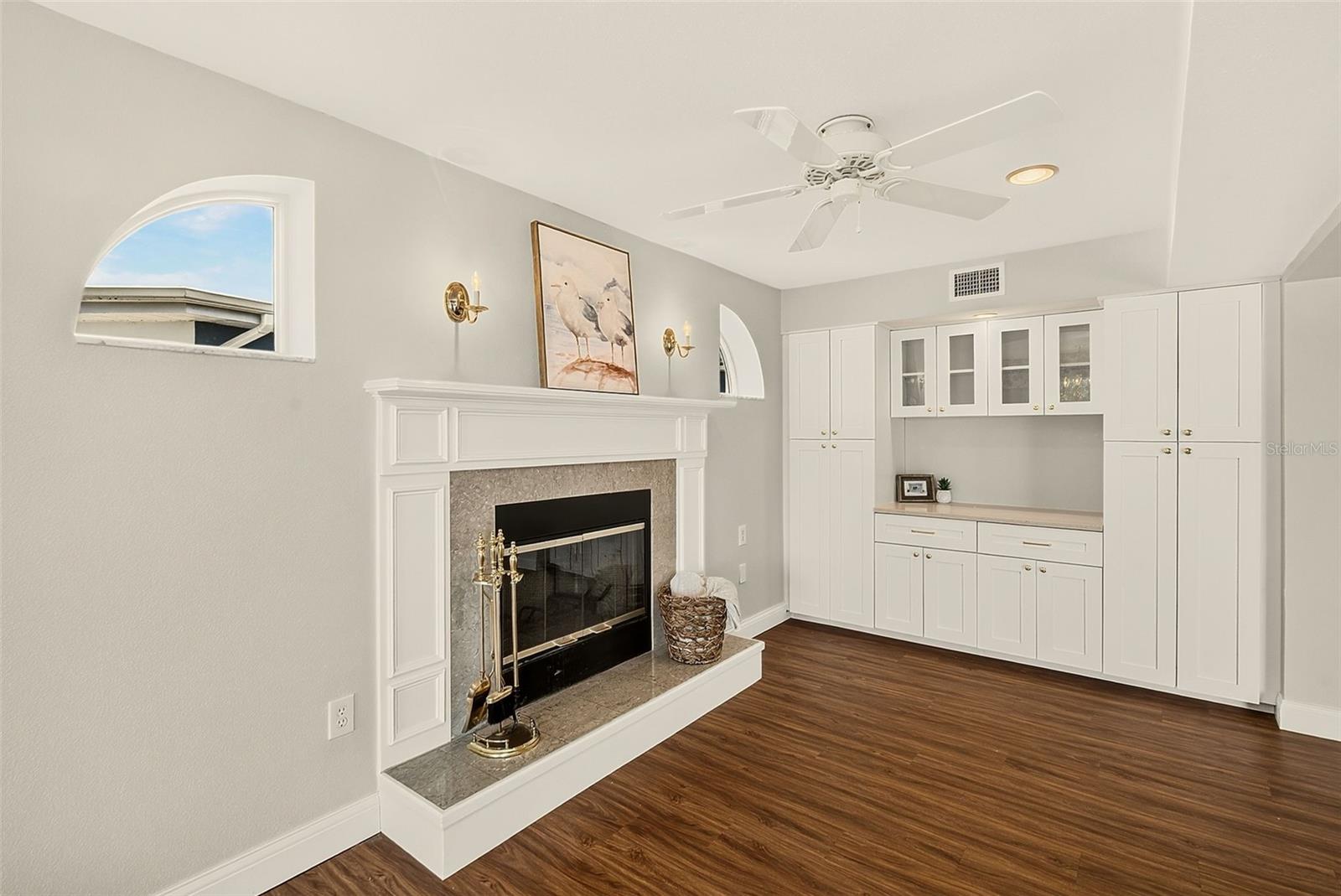 513 HARBOR DR N — photo 17