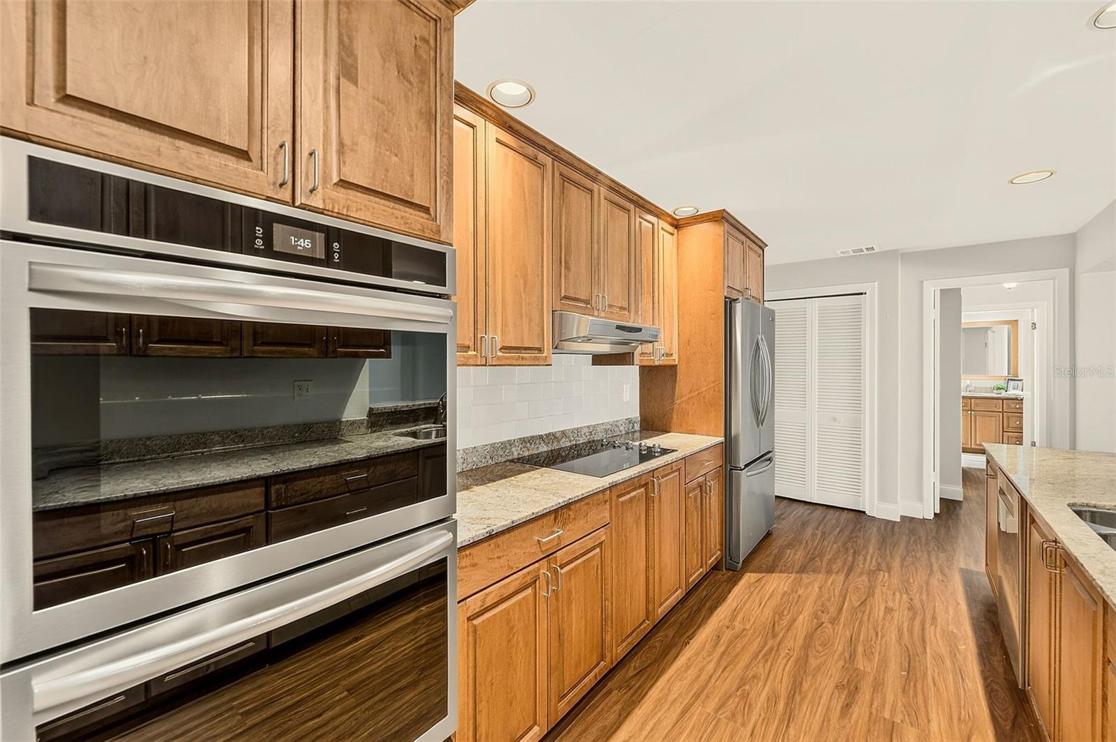 513 HARBOR DR N — photo 12