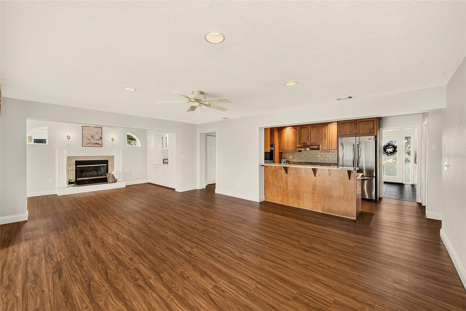 513 HARBOR DR N — photo 13