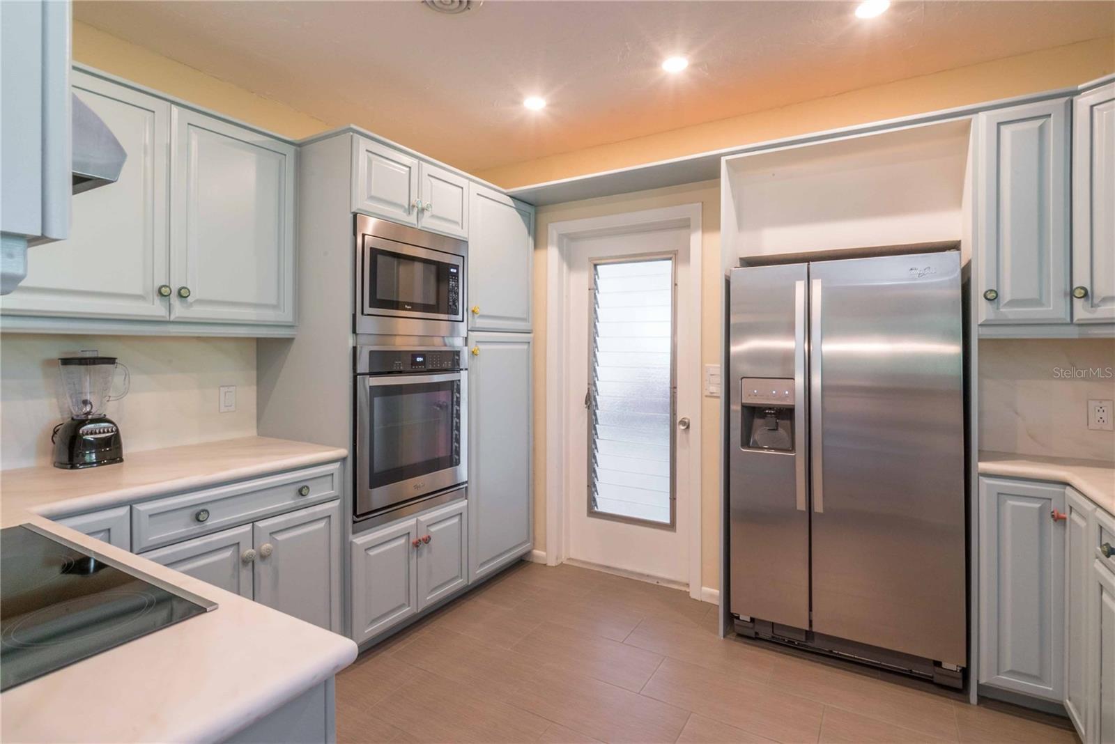 2521 WEBBER ST — photo 23