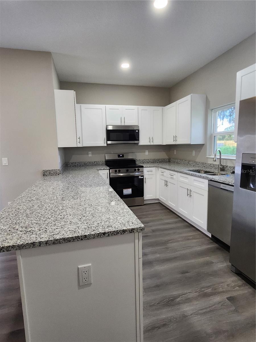5024 FINDERS CT — photo 2