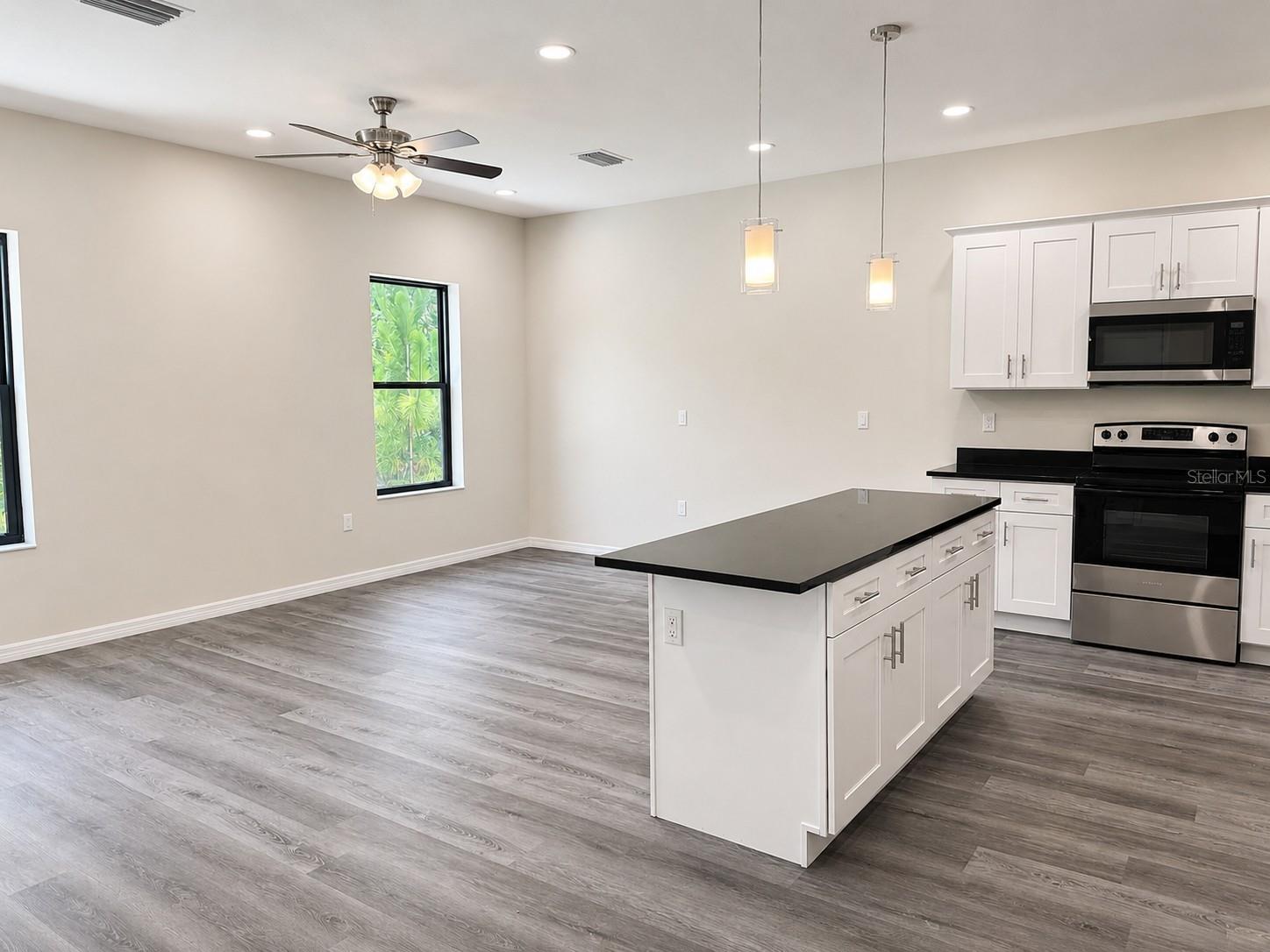 4347 CAMBIO GARDENS CT — photo 8