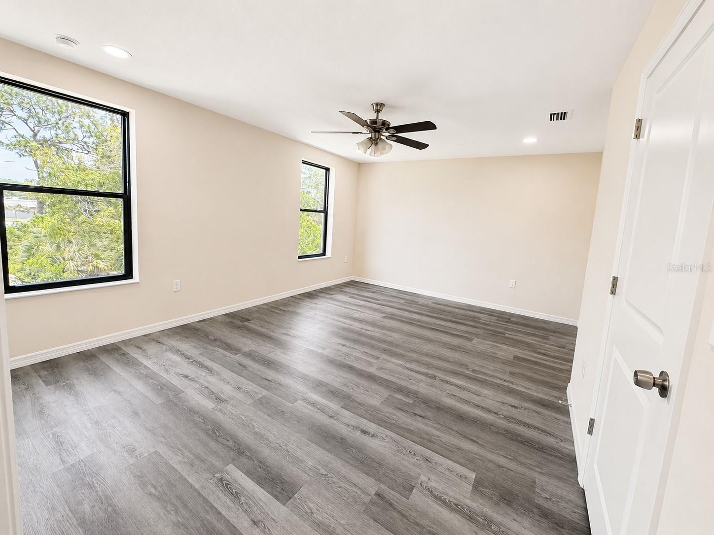 4347 CAMBIO GARDENS CT — photo 33