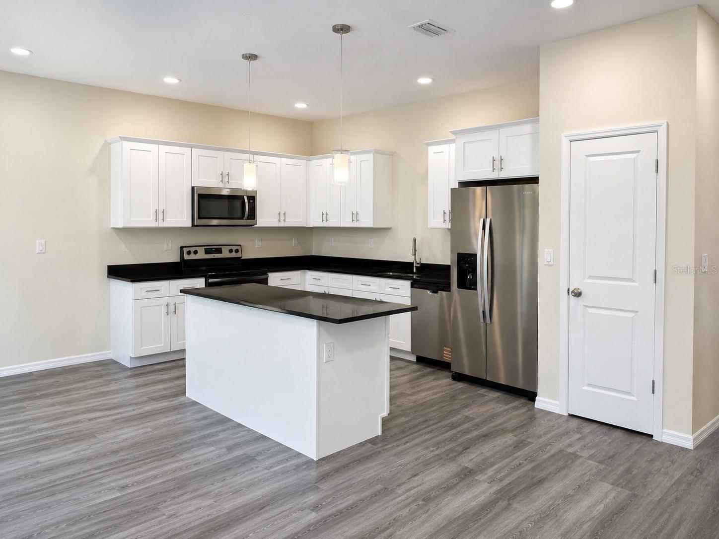 4347 CAMBIO GARDENS CT — photo 7