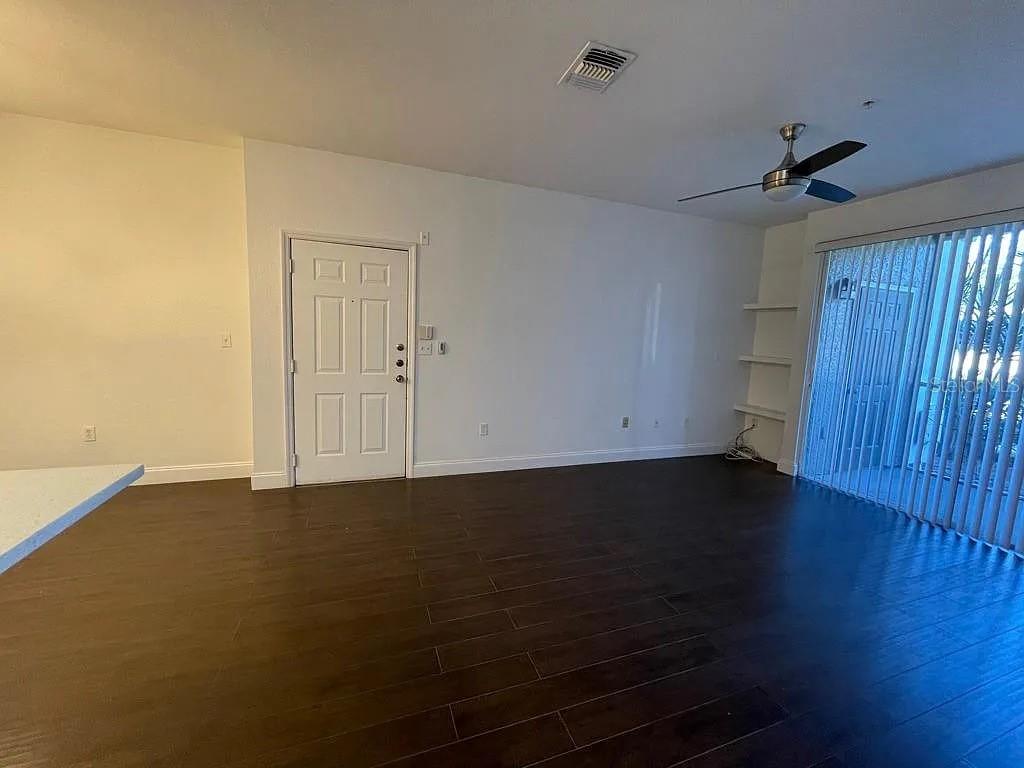 5821 LEGACY CRESCENT PL #102 — photo 7