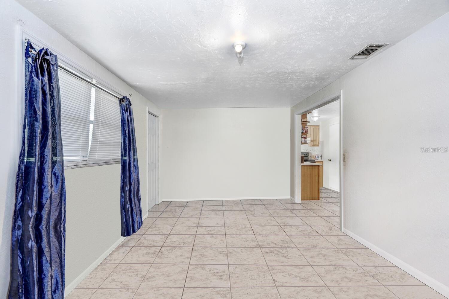 4833 ASHLAND DR — photo 6
