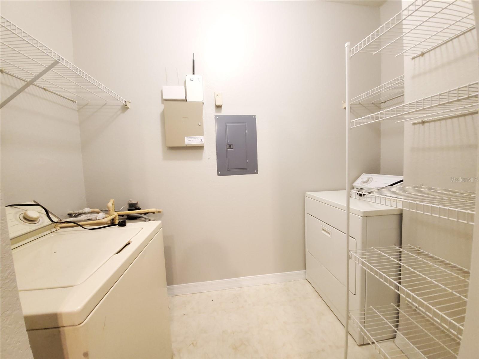 5807 LEGACY CRESCENT PL #201 — photo 8