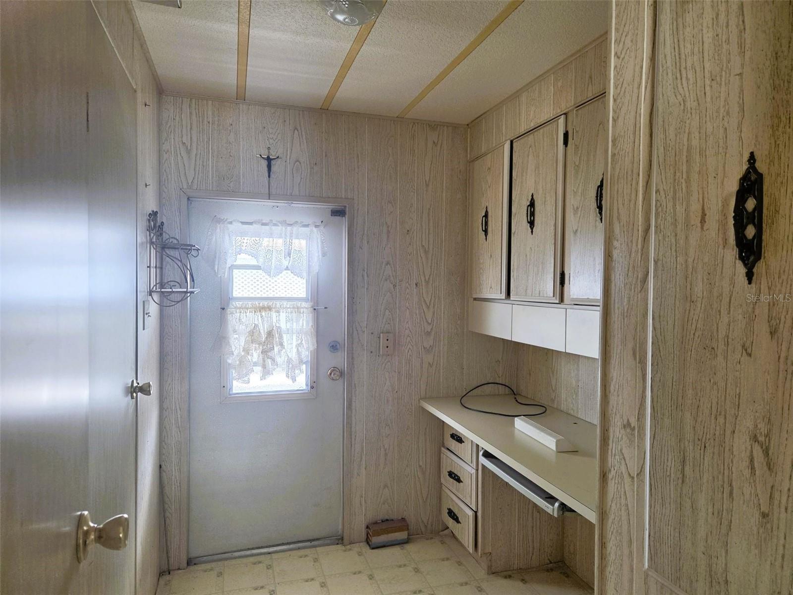 3329 OAKWOOD BLVD S — photo 14