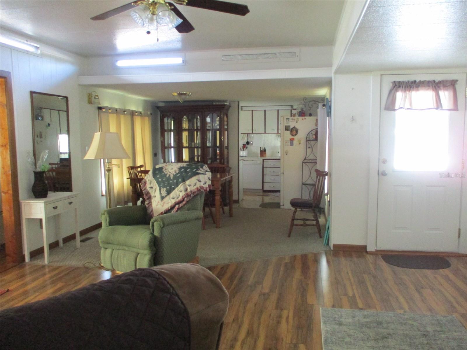 38513 WILLOUGHBY DR — photo 12