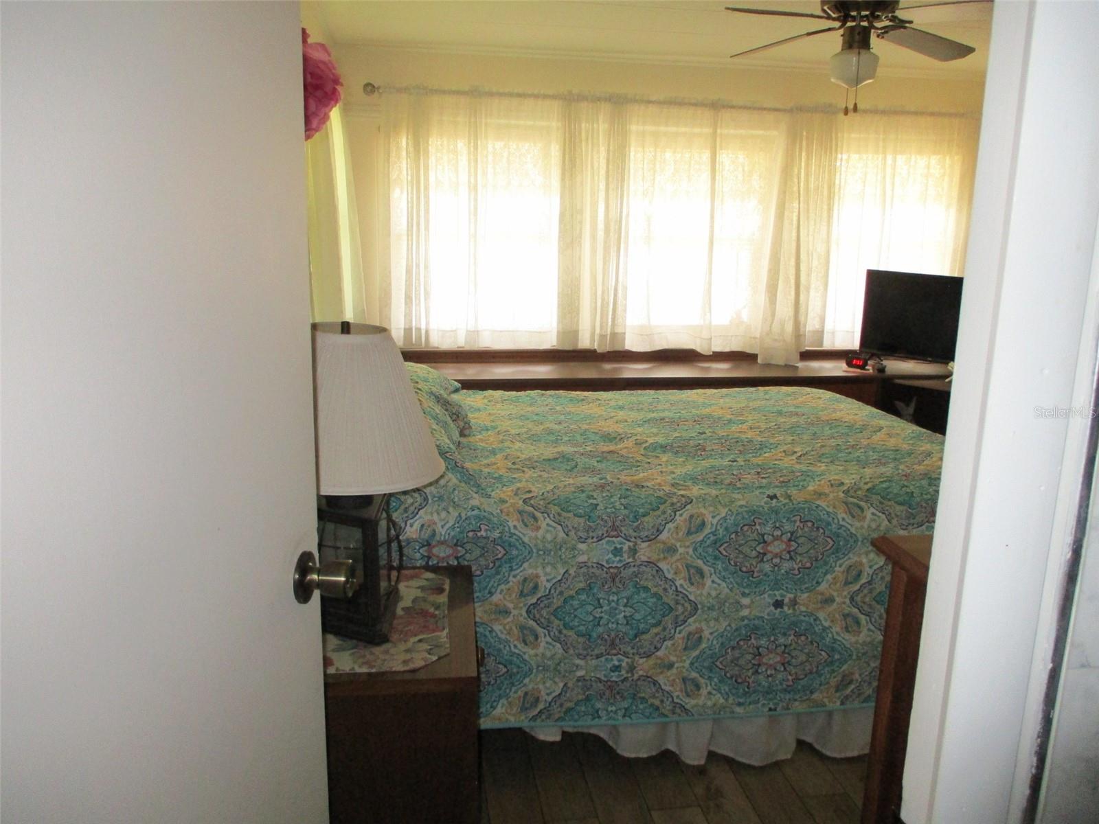 38513 WILLOUGHBY DR — photo 18